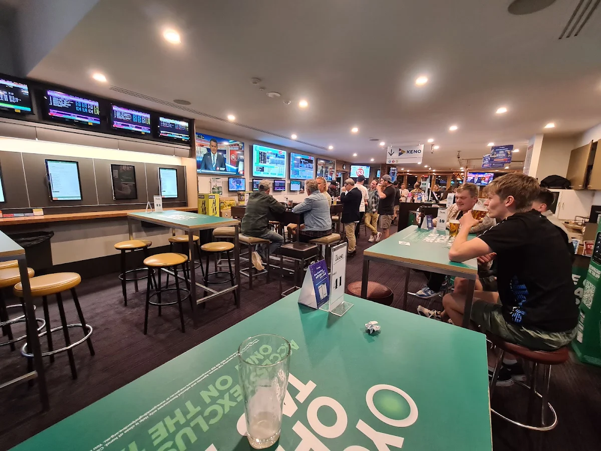 Vibe, The Grand Hotel - Frankston