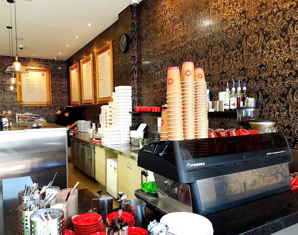 Vibe, Hyde Park Bakery