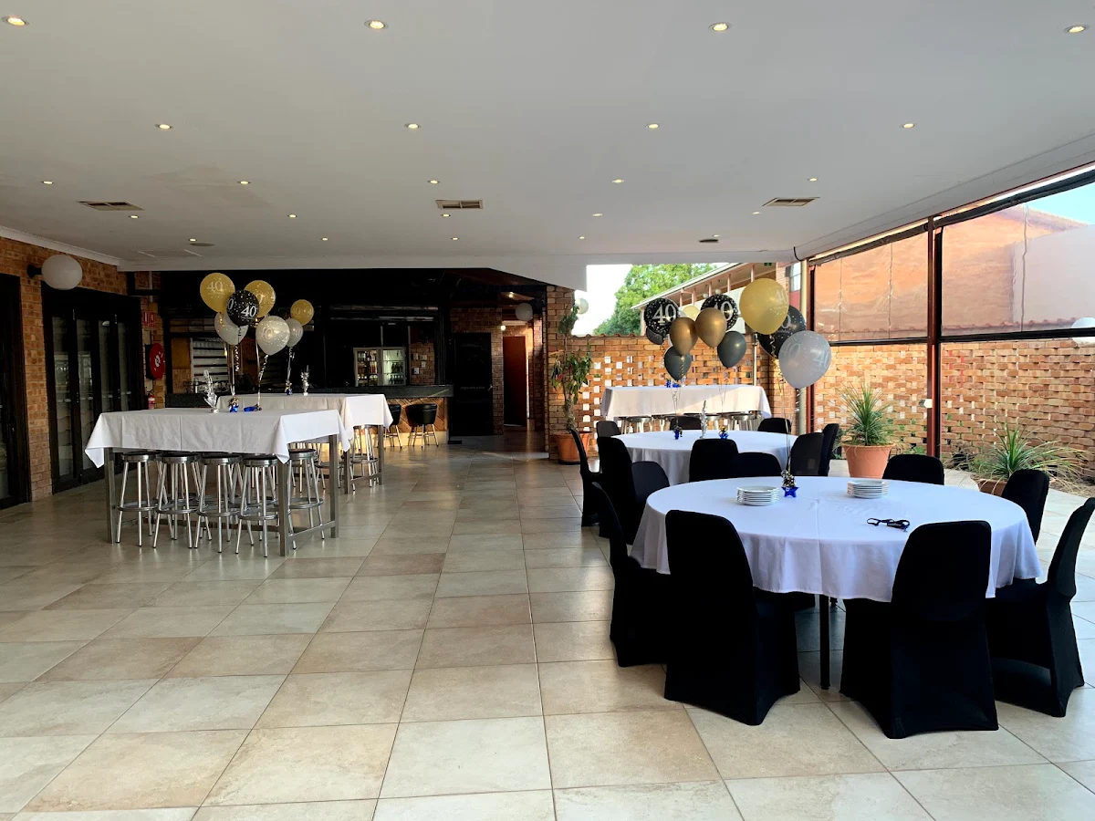 Vibe, Gateway Restaurant and Bar