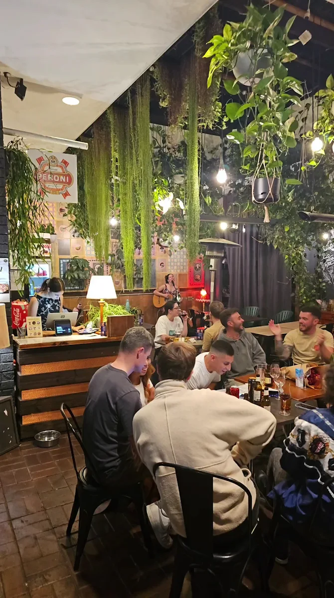 Vibe, Portone Woodfired Pizza & Bar