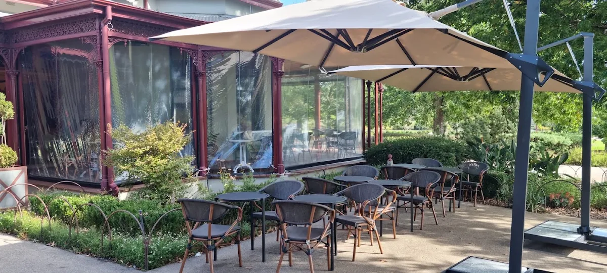 Vibe, Stamford Inn