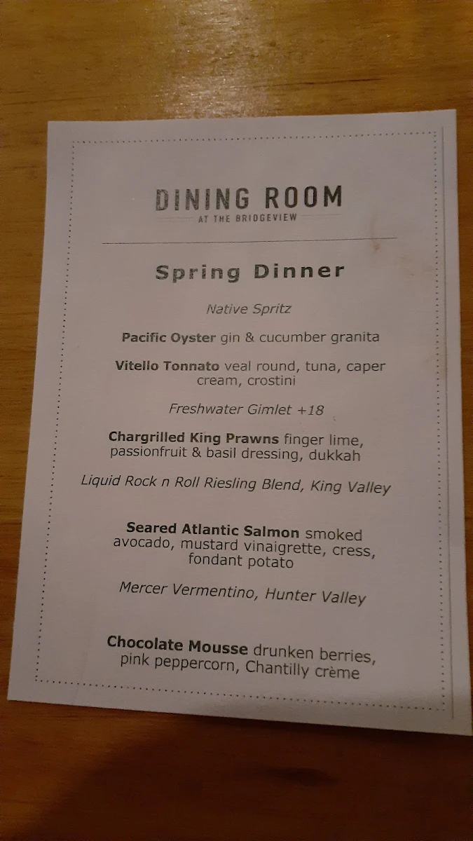 Menu, Bridgeview Hotel