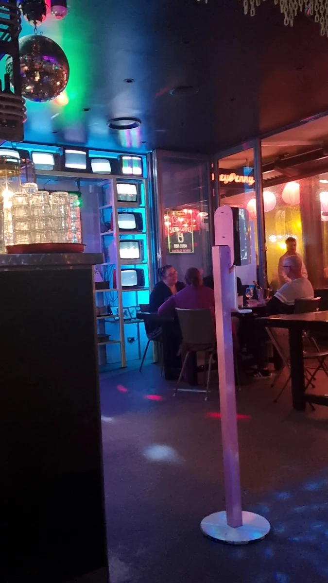 Vibe, MoneyPenny