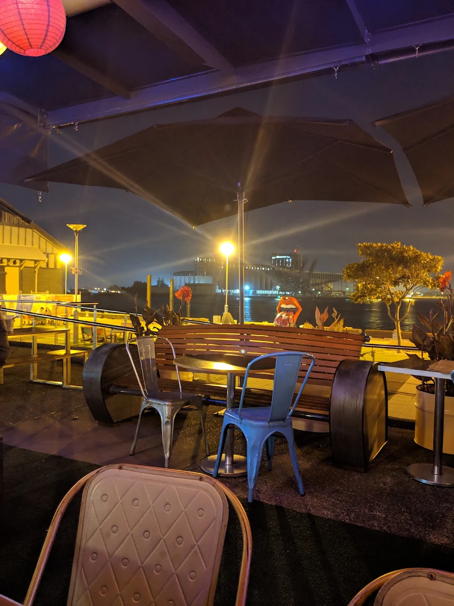 Vibe, MoneyPenny
