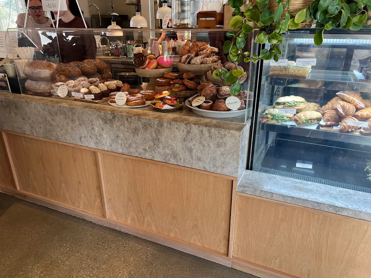 Vibe, Fourth Hill Providore