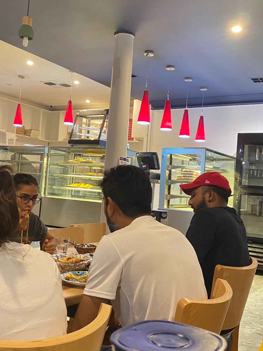 Vibe, Singh Sweetz & Fast Food