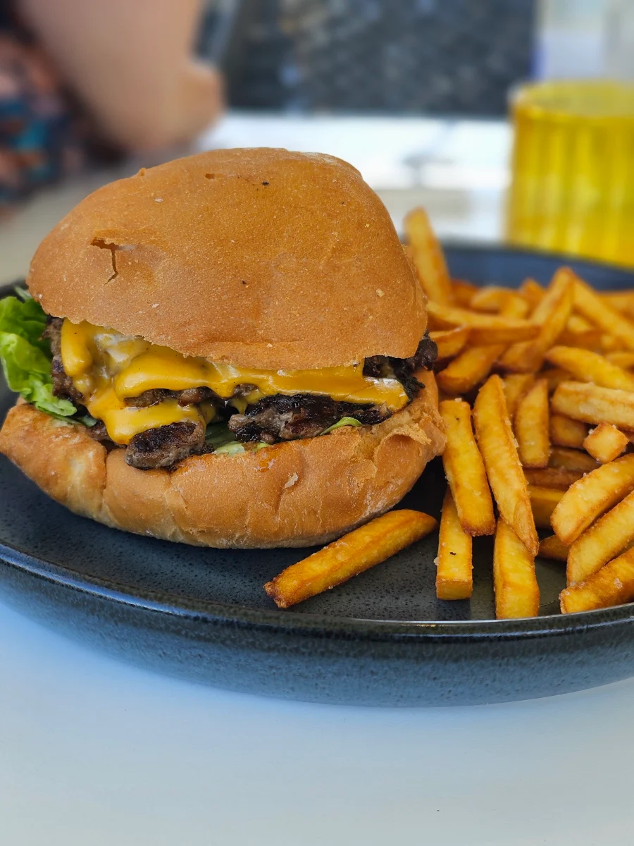 Food & drink, early birds cafe