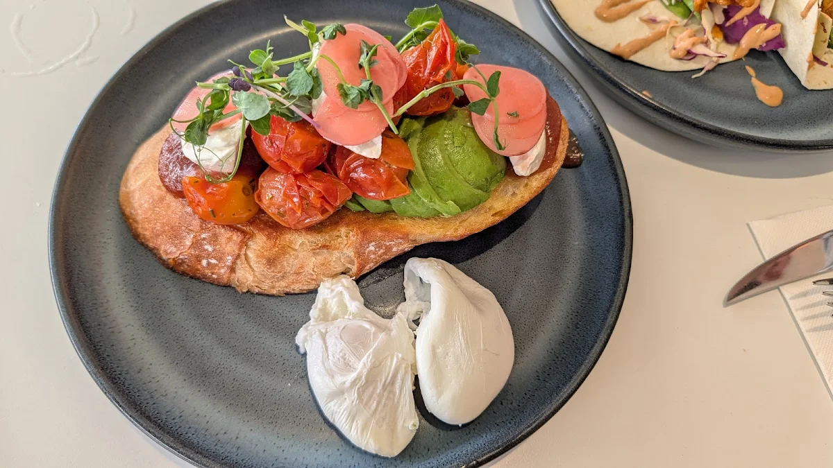 Food & drink, early birds cafe