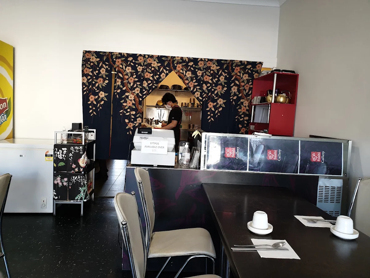 Vibe, Sushi Gallery