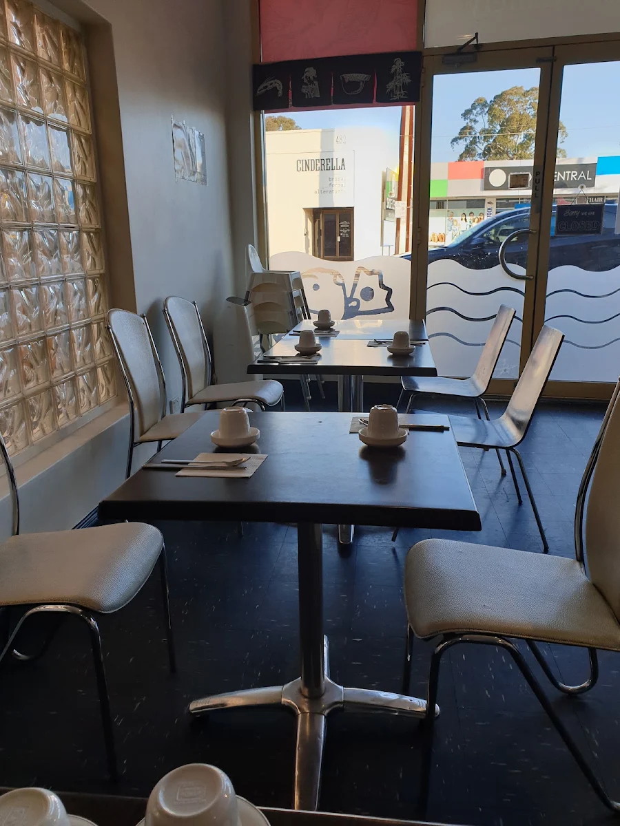 Vibe, Sushi Gallery