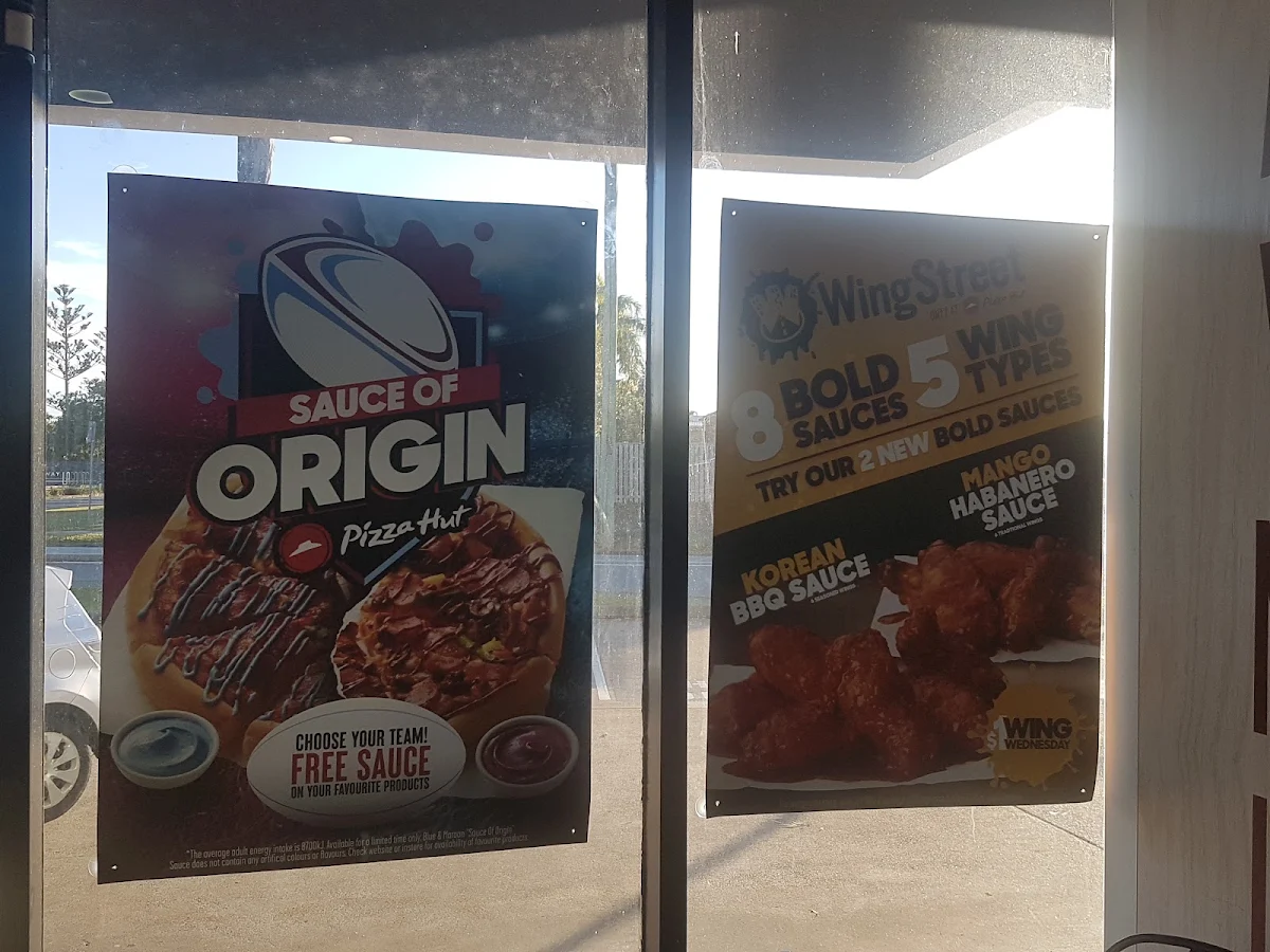 Menu, Pizza Hut Runaway Bay