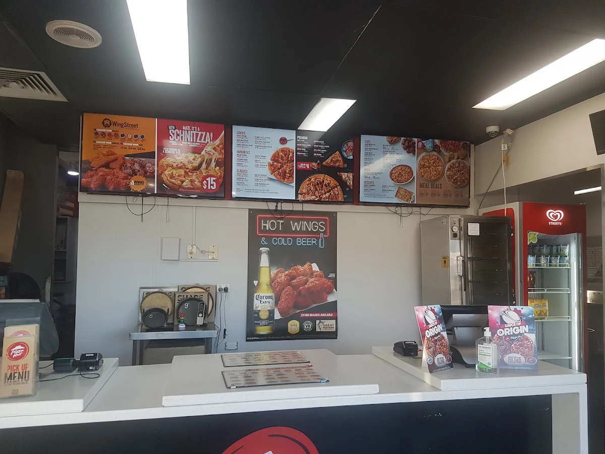 Vibe, Pizza Hut Runaway Bay
