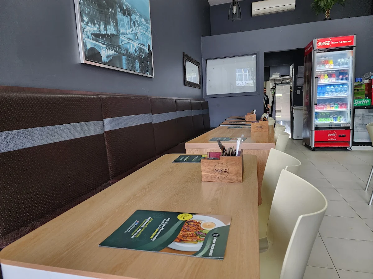 Vibe, Halal Food Treasure Cafe