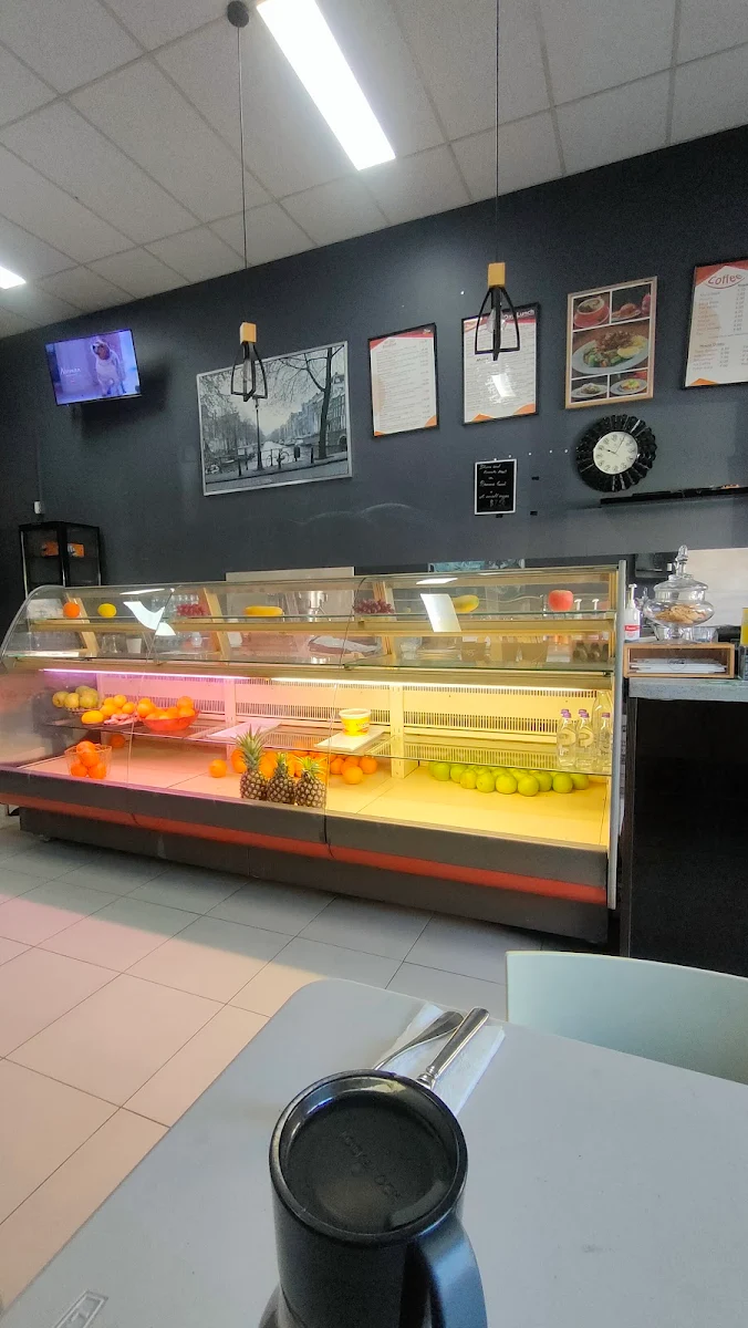 Vibe, Halal Food Treasure Cafe