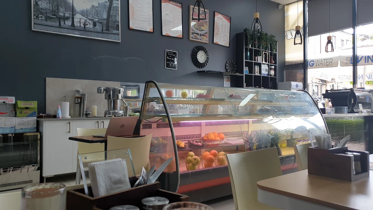 Vibe, Halal Food Treasure Cafe