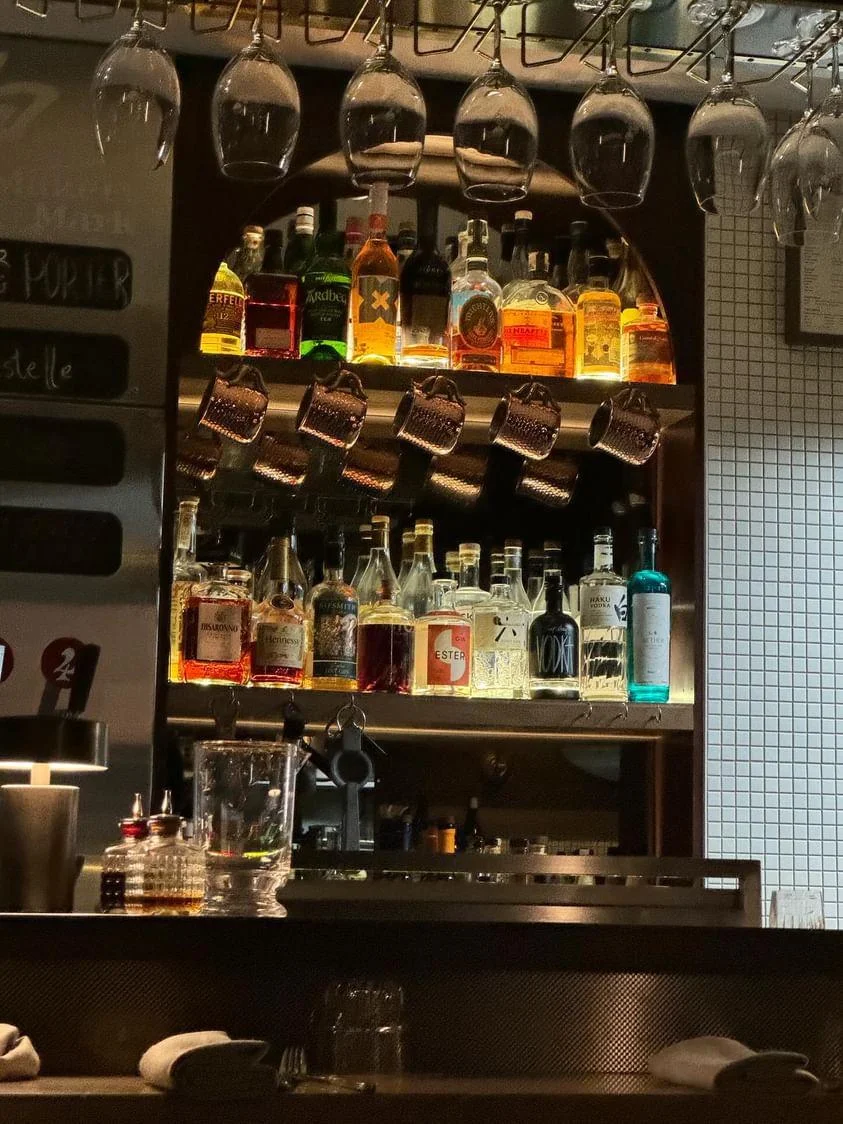 Vibe, Banco Manly