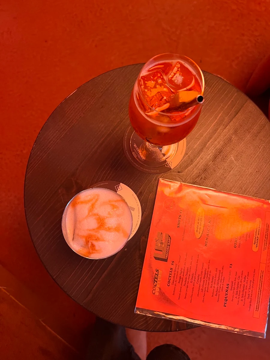 Menu, LB's Record Bar
