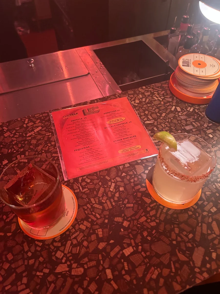 Menu, LB's Record Bar