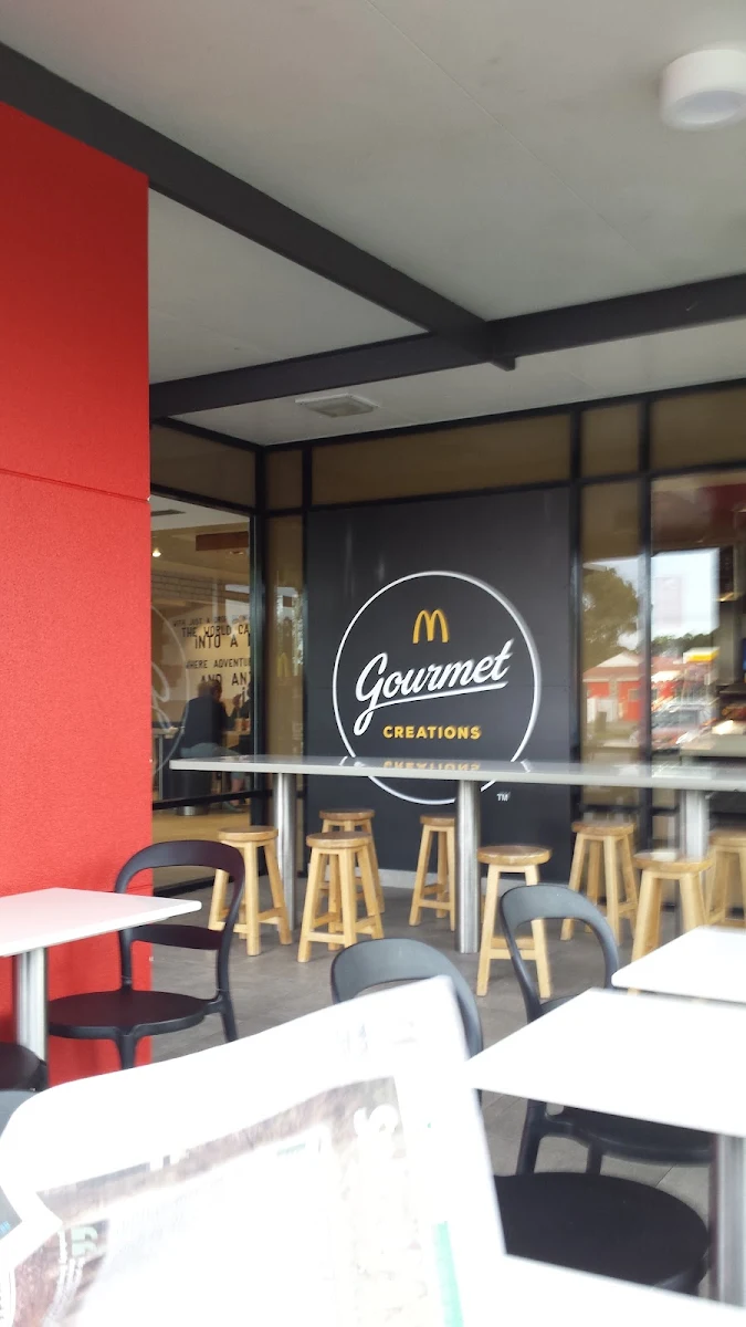 Vibe, McDonald's Forster