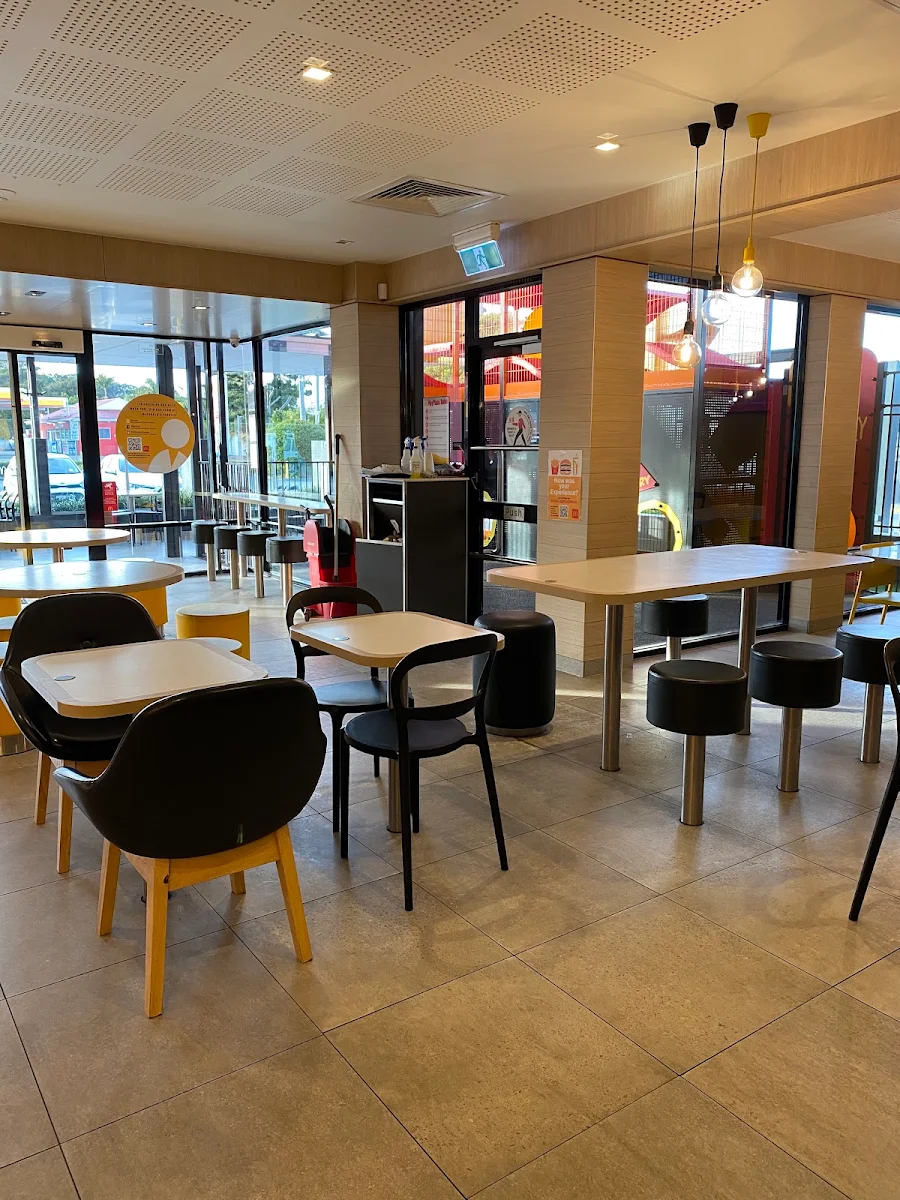 Vibe, McDonald's Forster