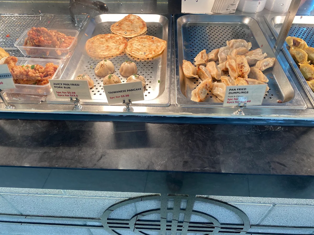 Vibe, Dumpling Chef Spencer Outlet