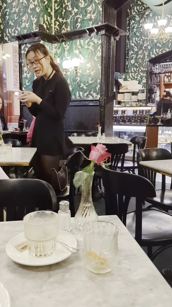 Vibe, Hopetoun Tea Rooms est. 1892 (TM)