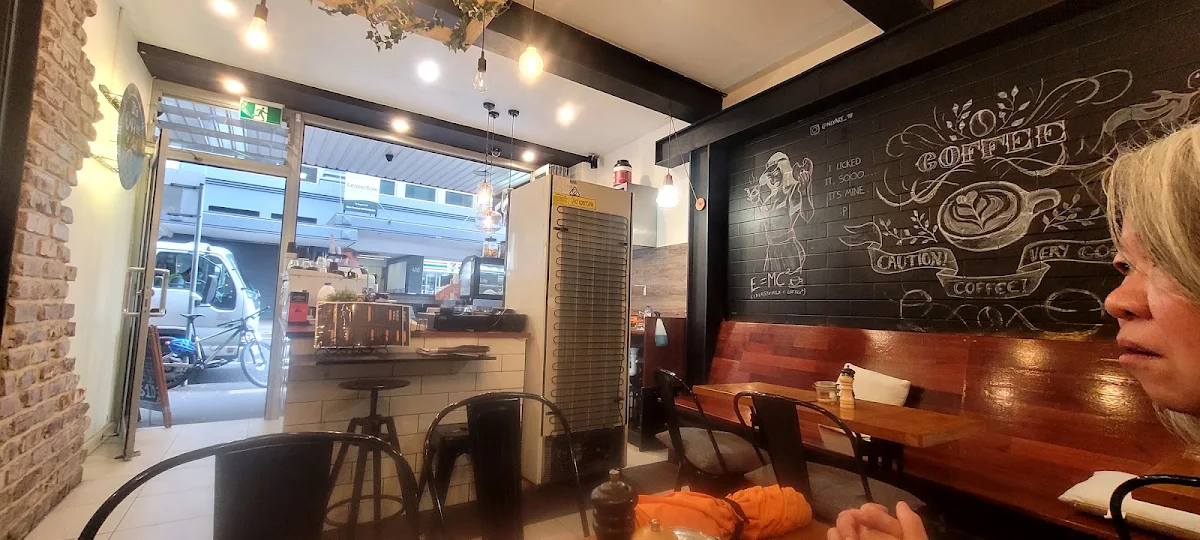 Vibe, Beloved Cafe