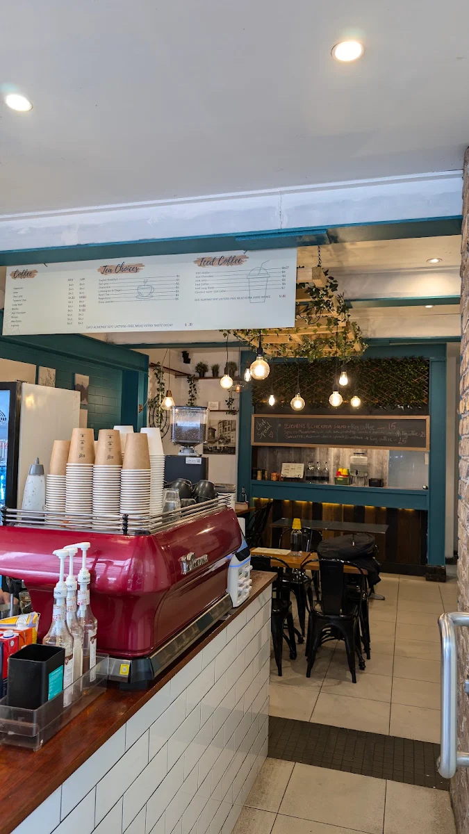 Vibe, Beloved Cafe