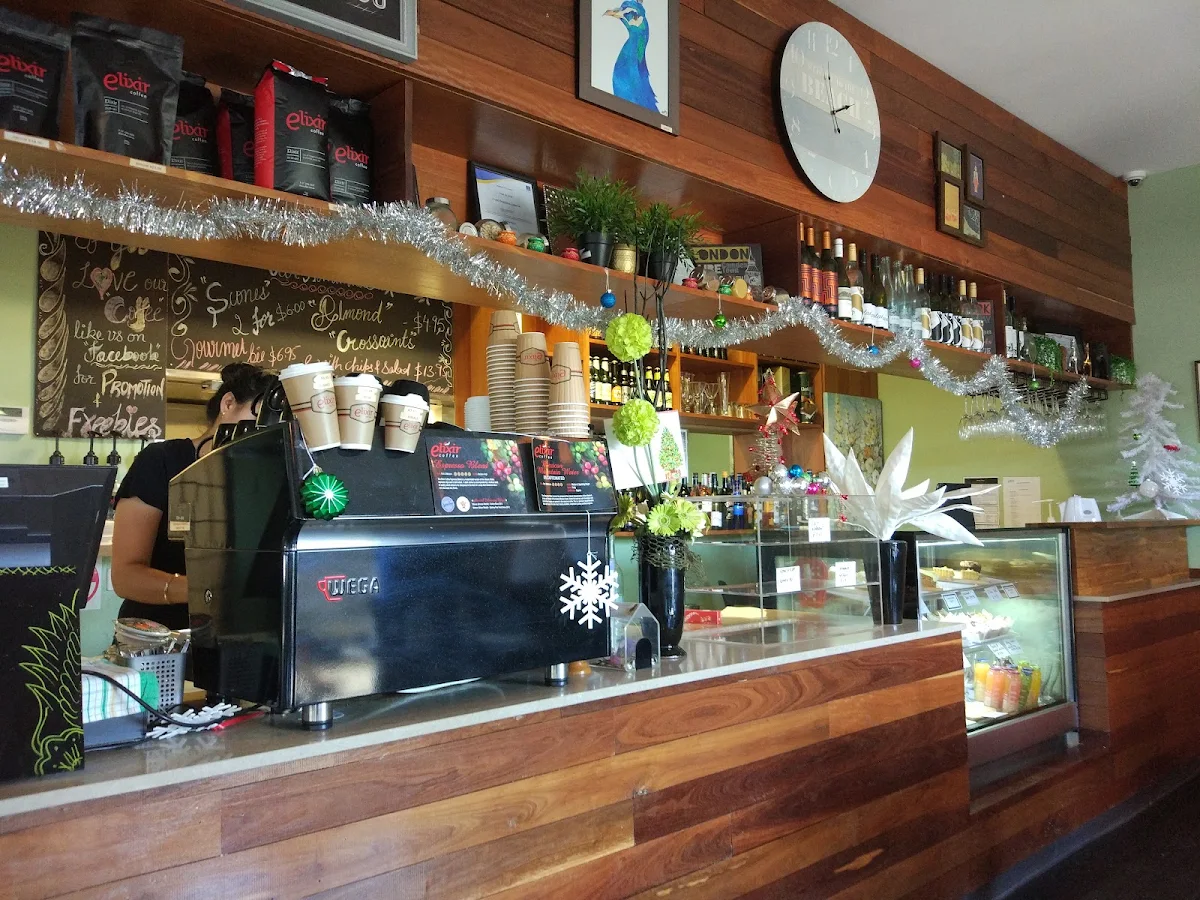 Vibe, Aarth Cafe