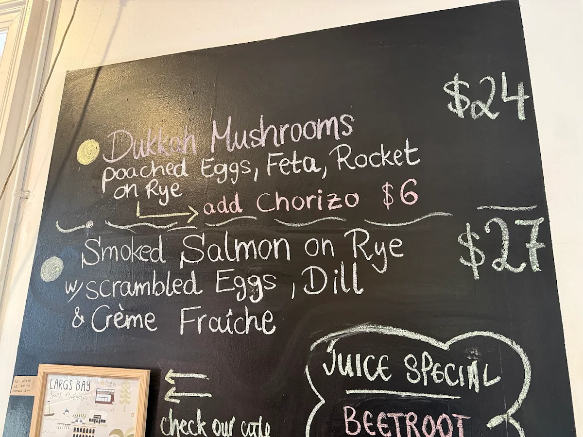 Menu, Queenies Store