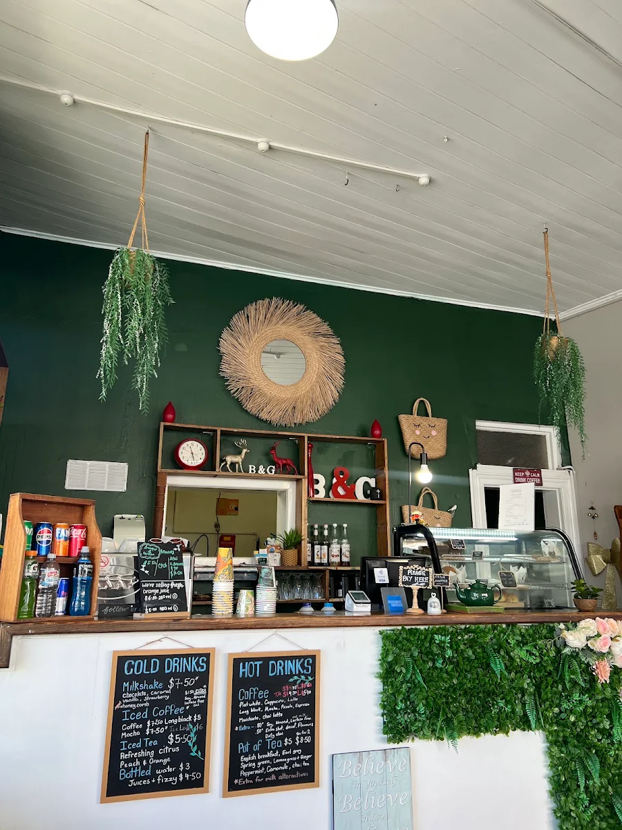 Menu, Basket & Green