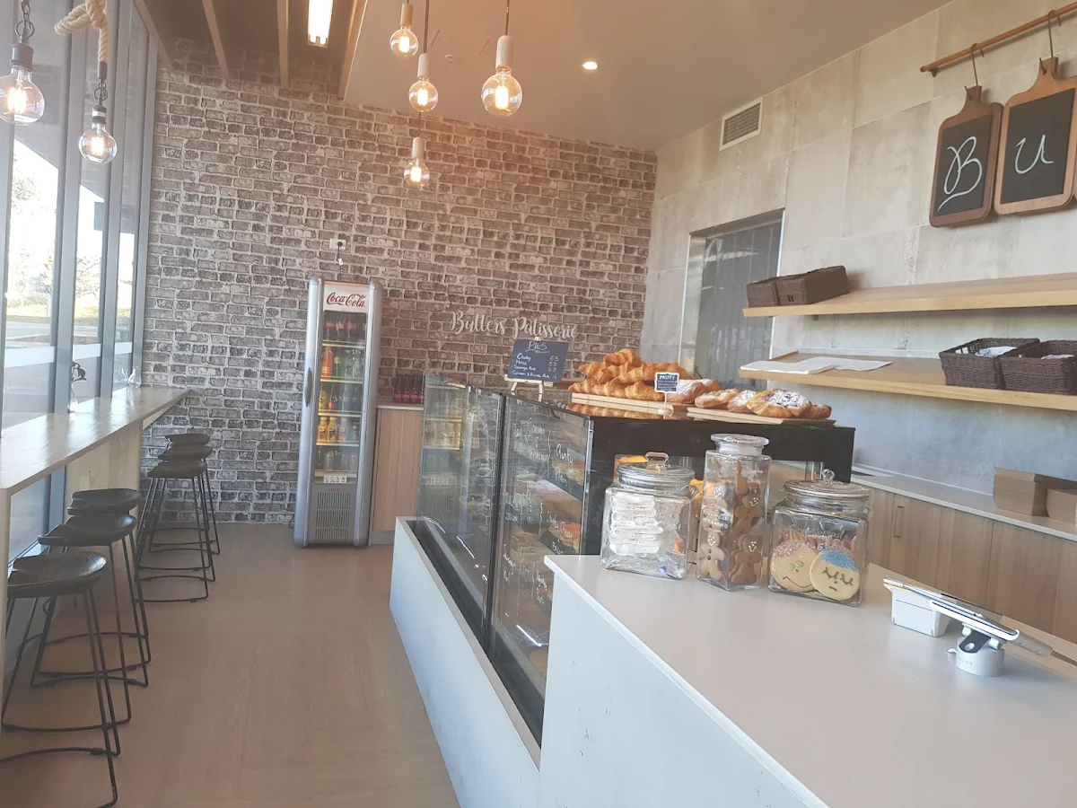 Vibe, Butters Patisserie