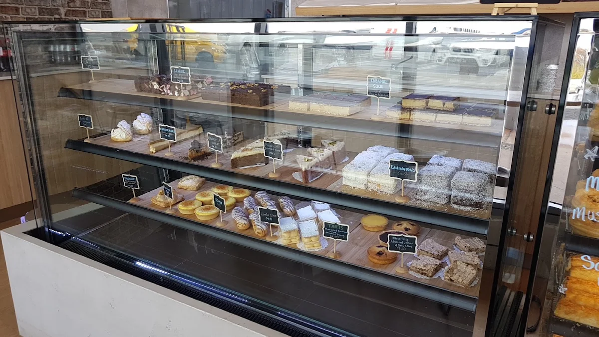 Vibe, Butters Patisserie