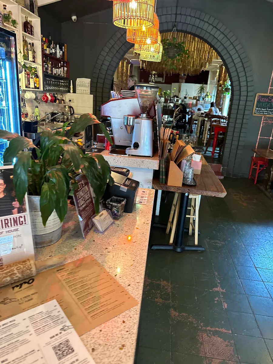 Vibe, Farro Pizzeria Thornbury