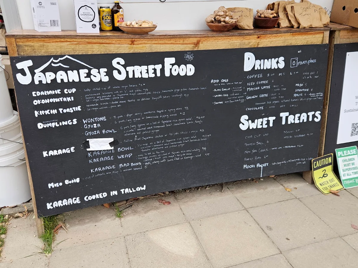 Menu, Raven Place
