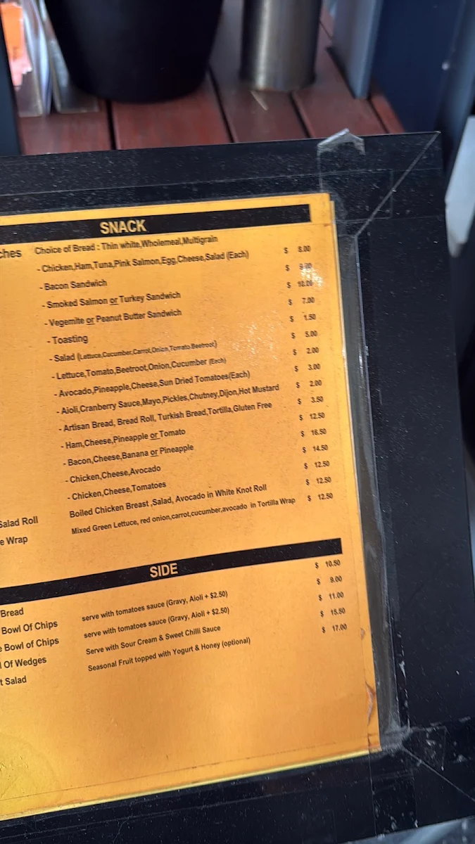 Menu, Base Broadbeach