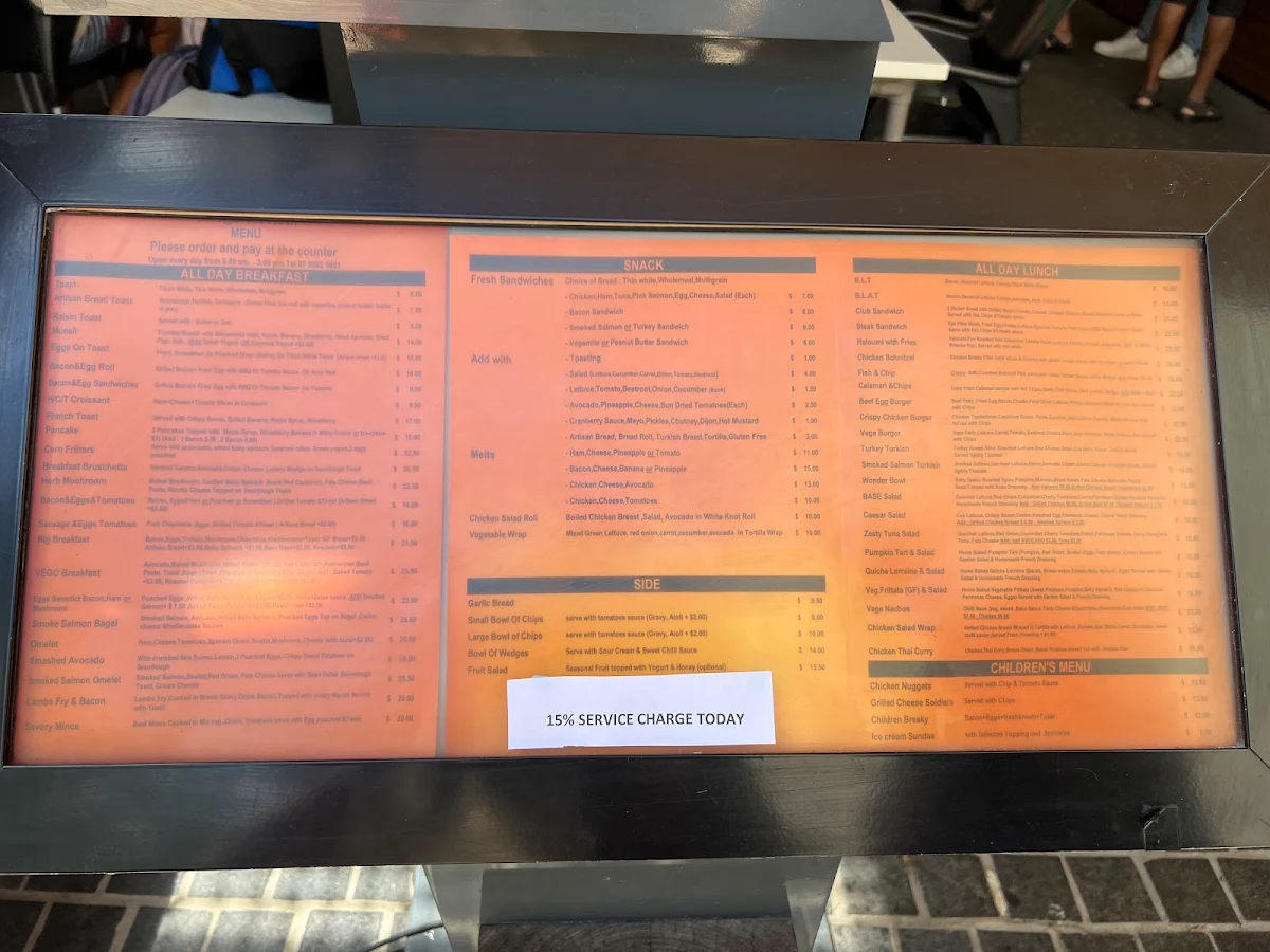 Menu, Base Broadbeach