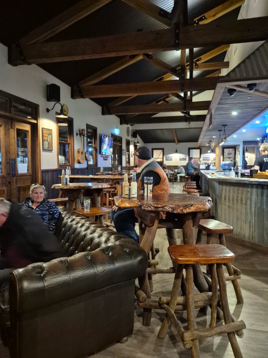 Vibe, The Mucka Pub