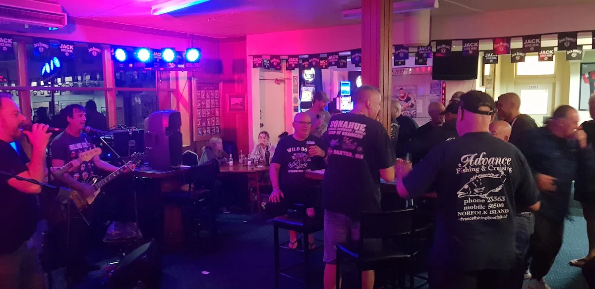 Kandos Hotel cover