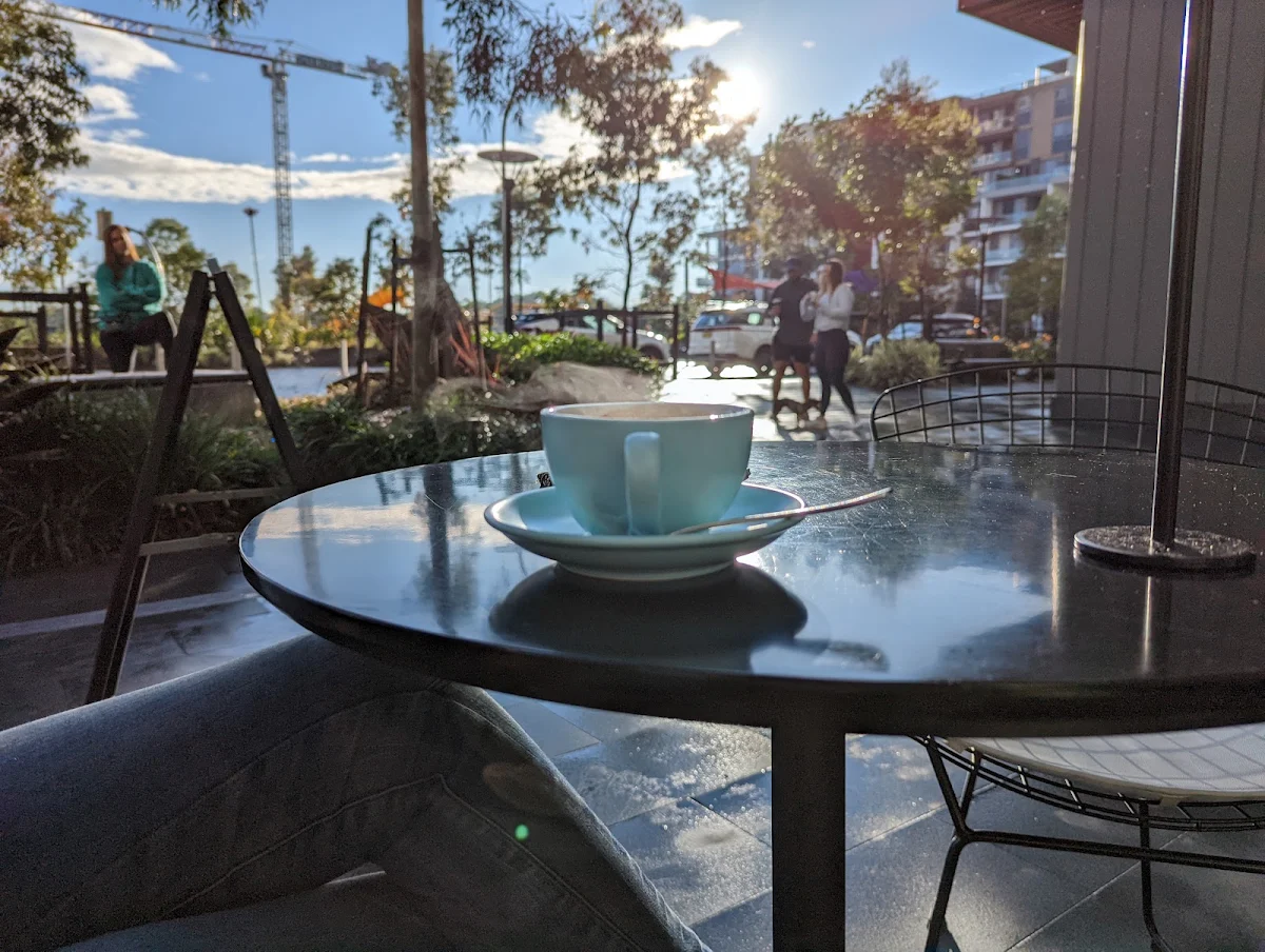 Vibe, Cube Cafe
