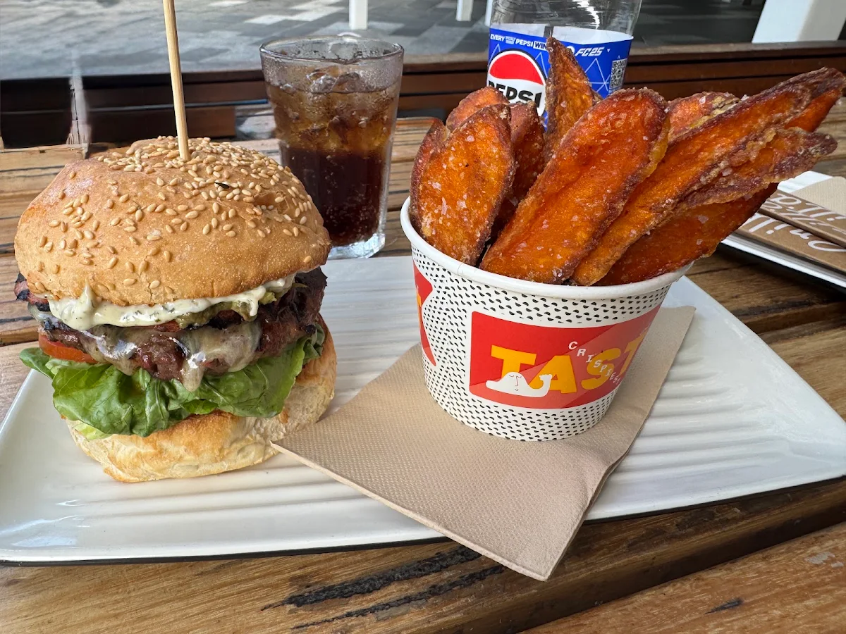 Food & drink, Grill'd Burgers - Cairns Esplanade