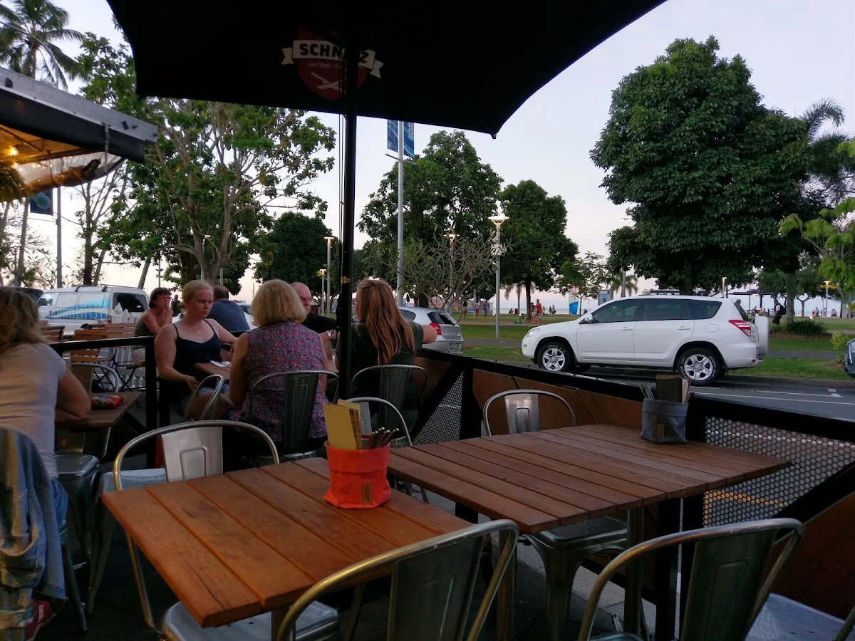 Vibe, Grill'd Burgers - Cairns Esplanade