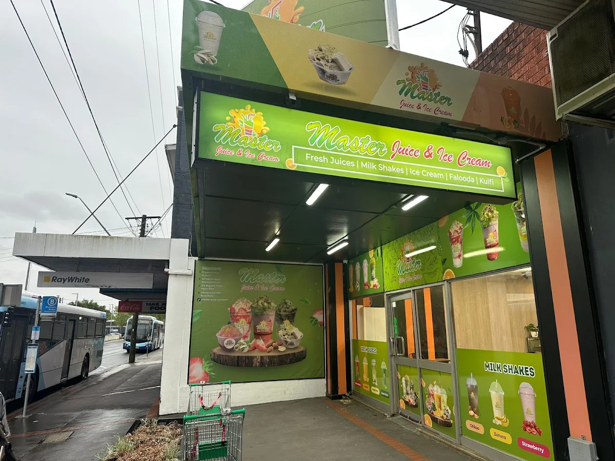 Menu, Master juice and ice cream Riverstone