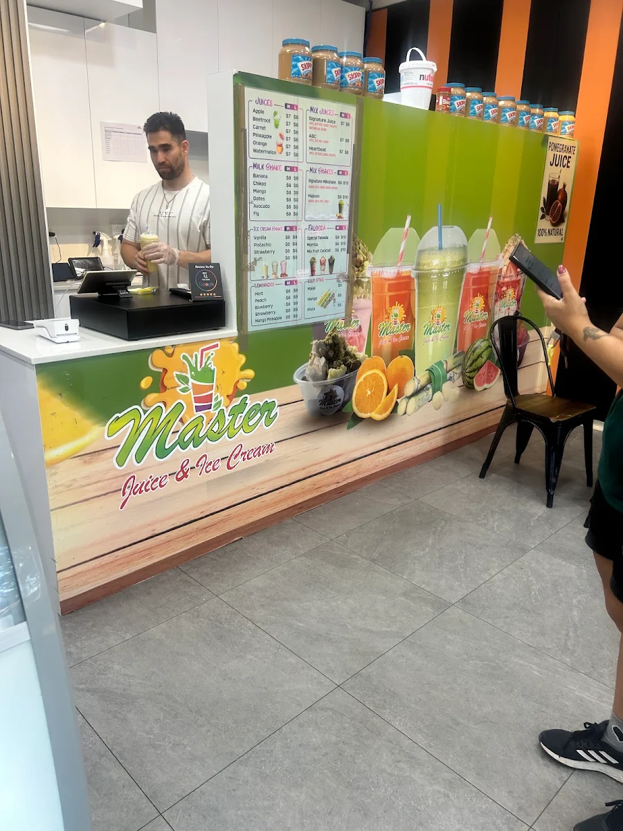 Menu, Master juice and ice cream Riverstone
