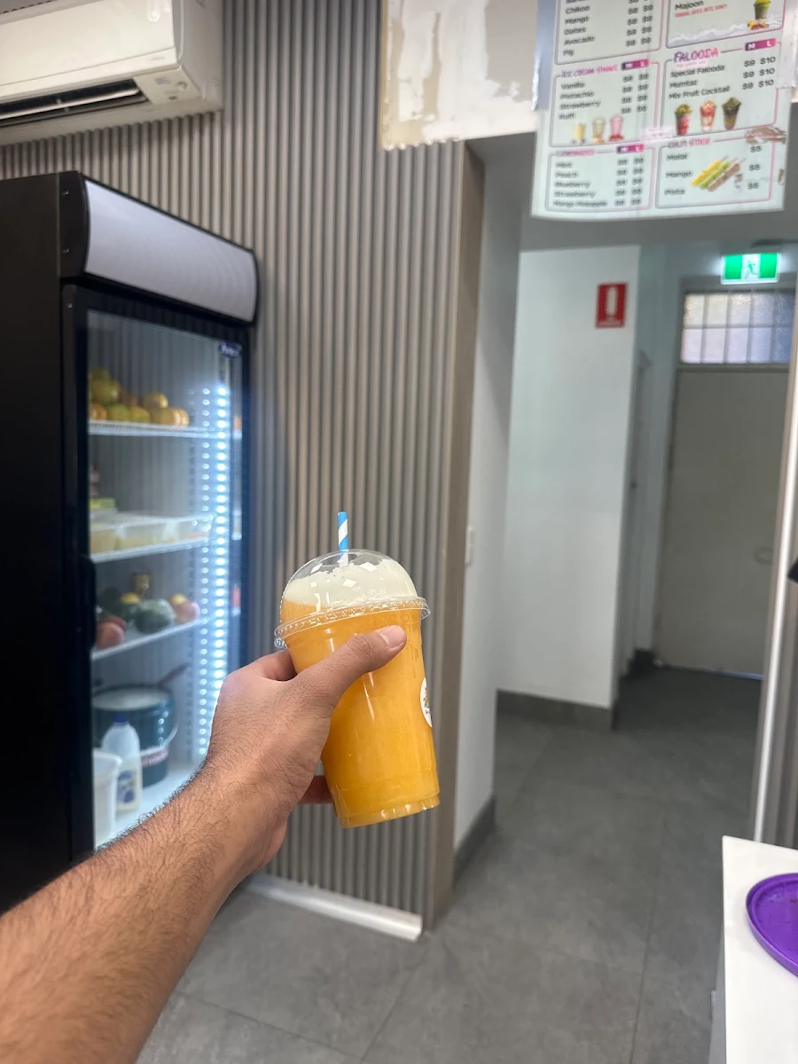 Vibe, Master juice and ice cream Riverstone