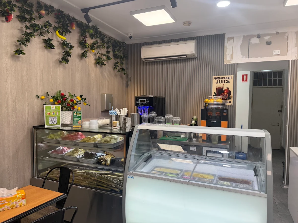Vibe, Master juice and ice cream Riverstone