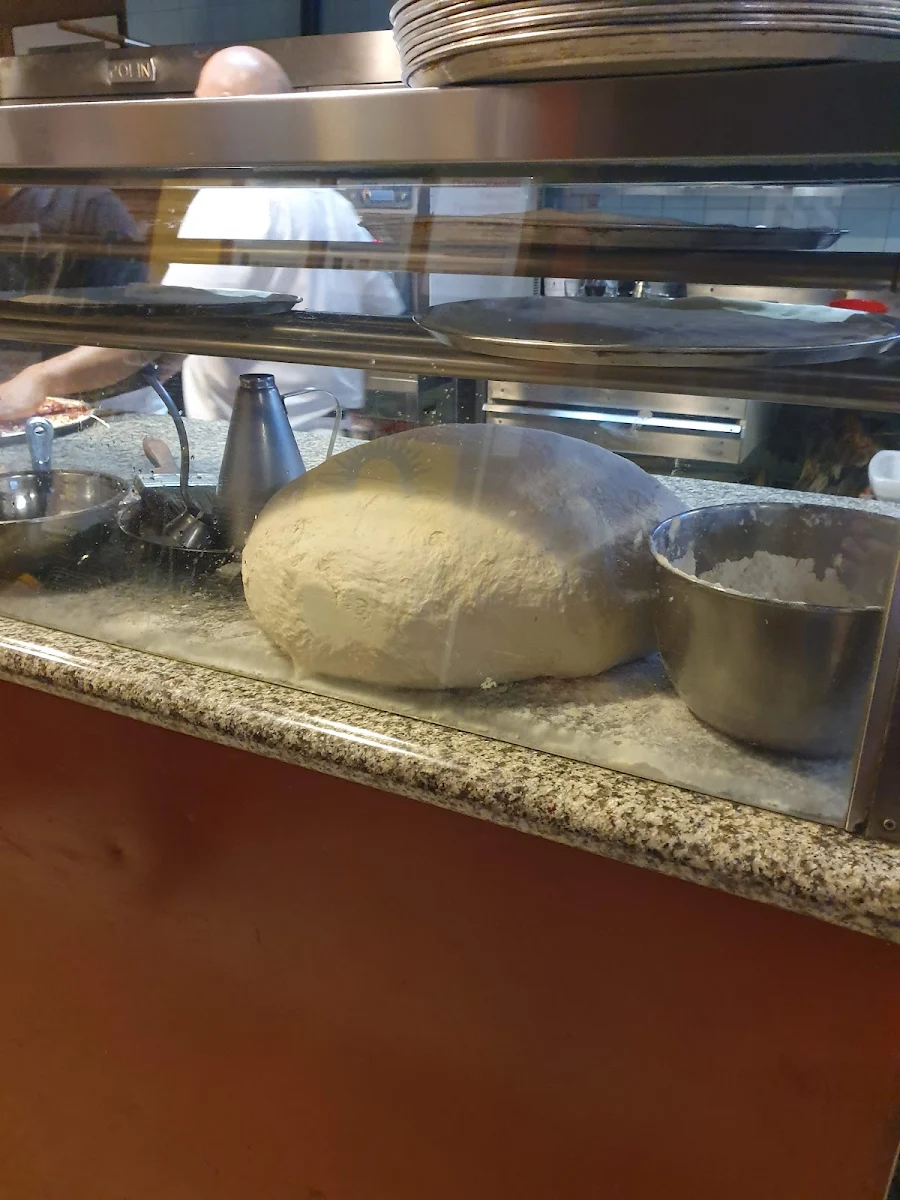 Vibe, Papa Gino's