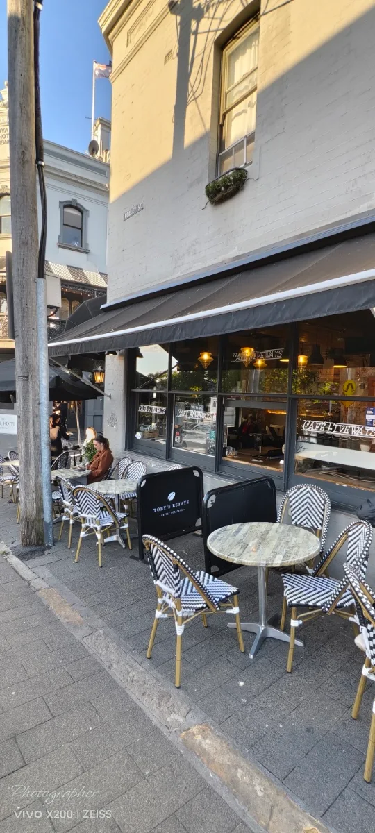 Vibe, Cafè Fiveways