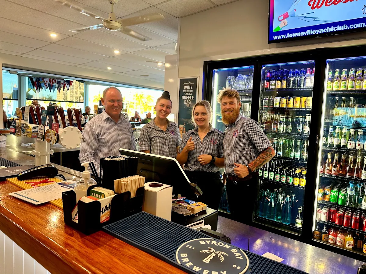 Vibe, Townsville Yacht Club & Marina