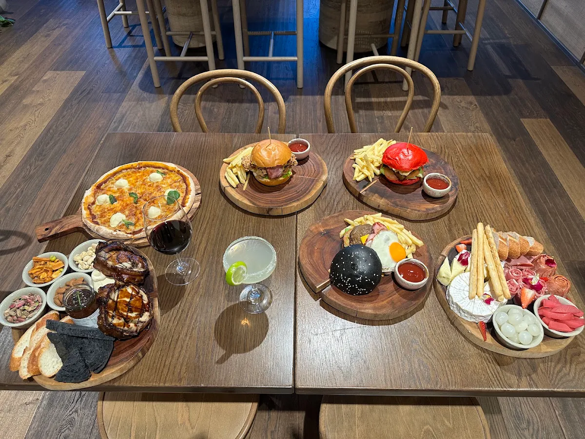 Food & drink, LUSH Social House